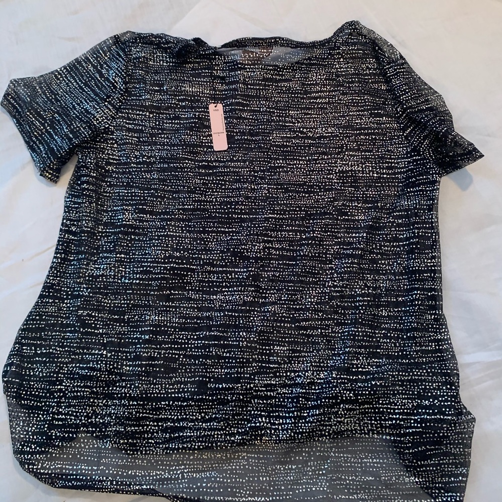Victoria Secret Tee - Picture 4 of 4